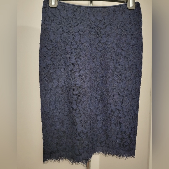 Pre-owned Diane Von Furstenberg Scotia Lace Skirt, Size 0, Navy - Picture 4 of 7